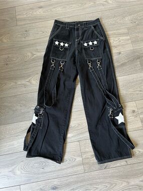 Hot Topic Black Cargo / Grommet Straps Star Pocket Goth Punk Utility Pants Sz 5